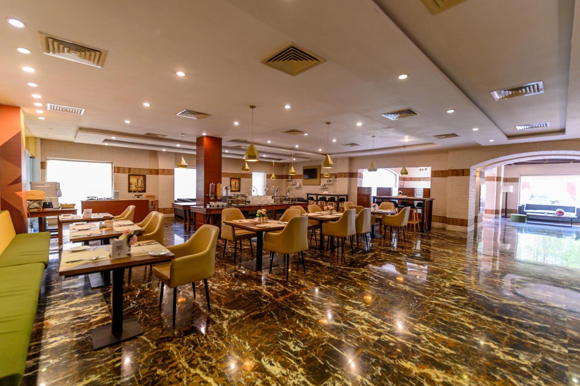 Hotel One Φαϊσαλάμπαντ Εξωτερικό φωτογραφία